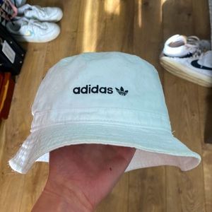 adidas bucket hat